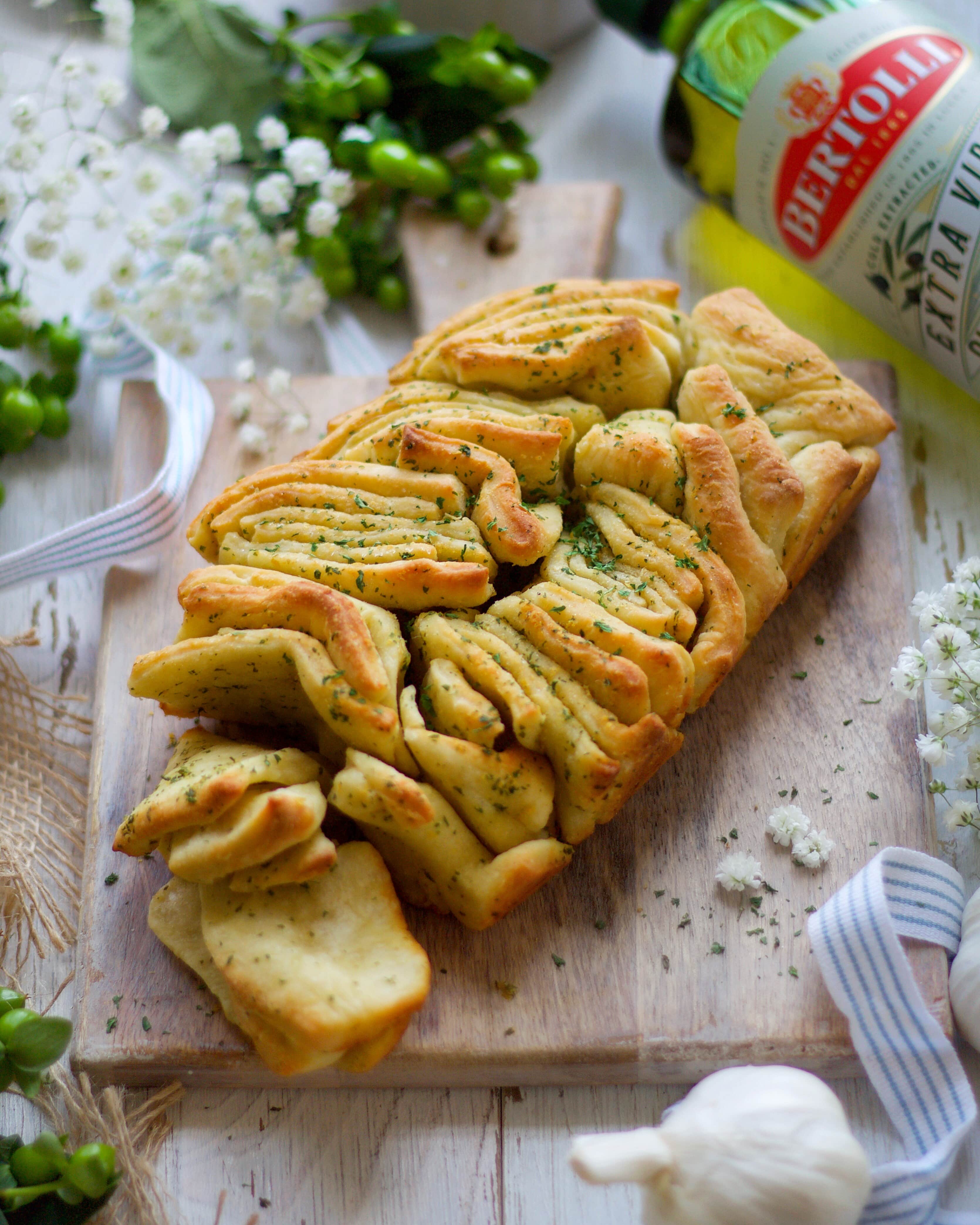 Garlic Bread represents Quality Bertolli Olive Oil